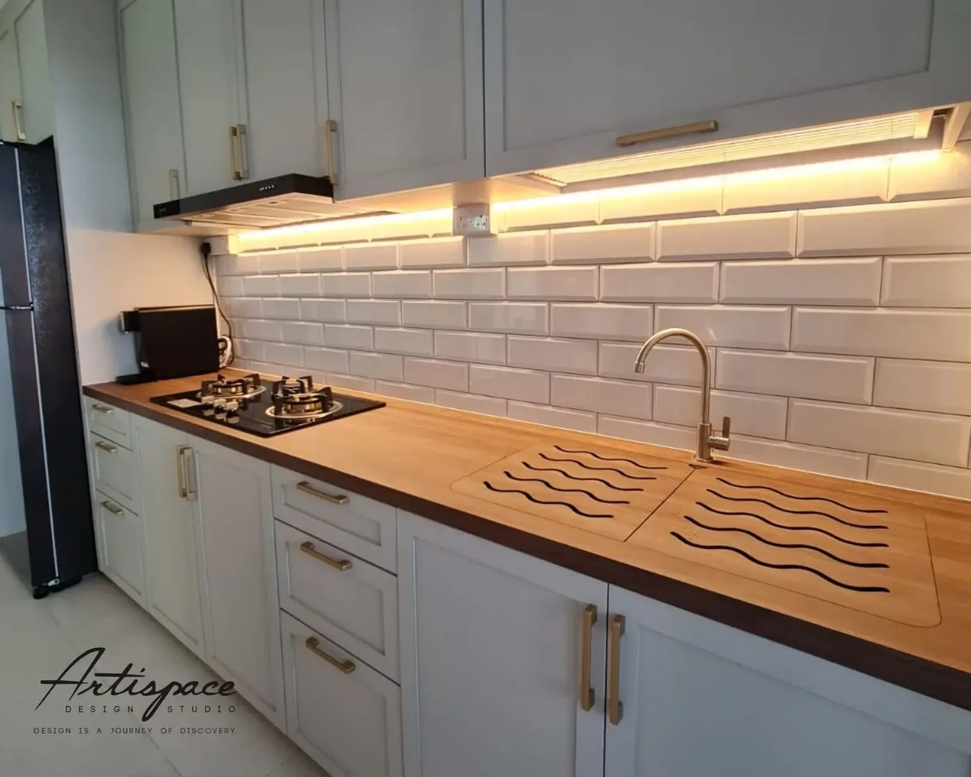 Kitchen interior design project in Singapore by ArtiSpace Design Studio