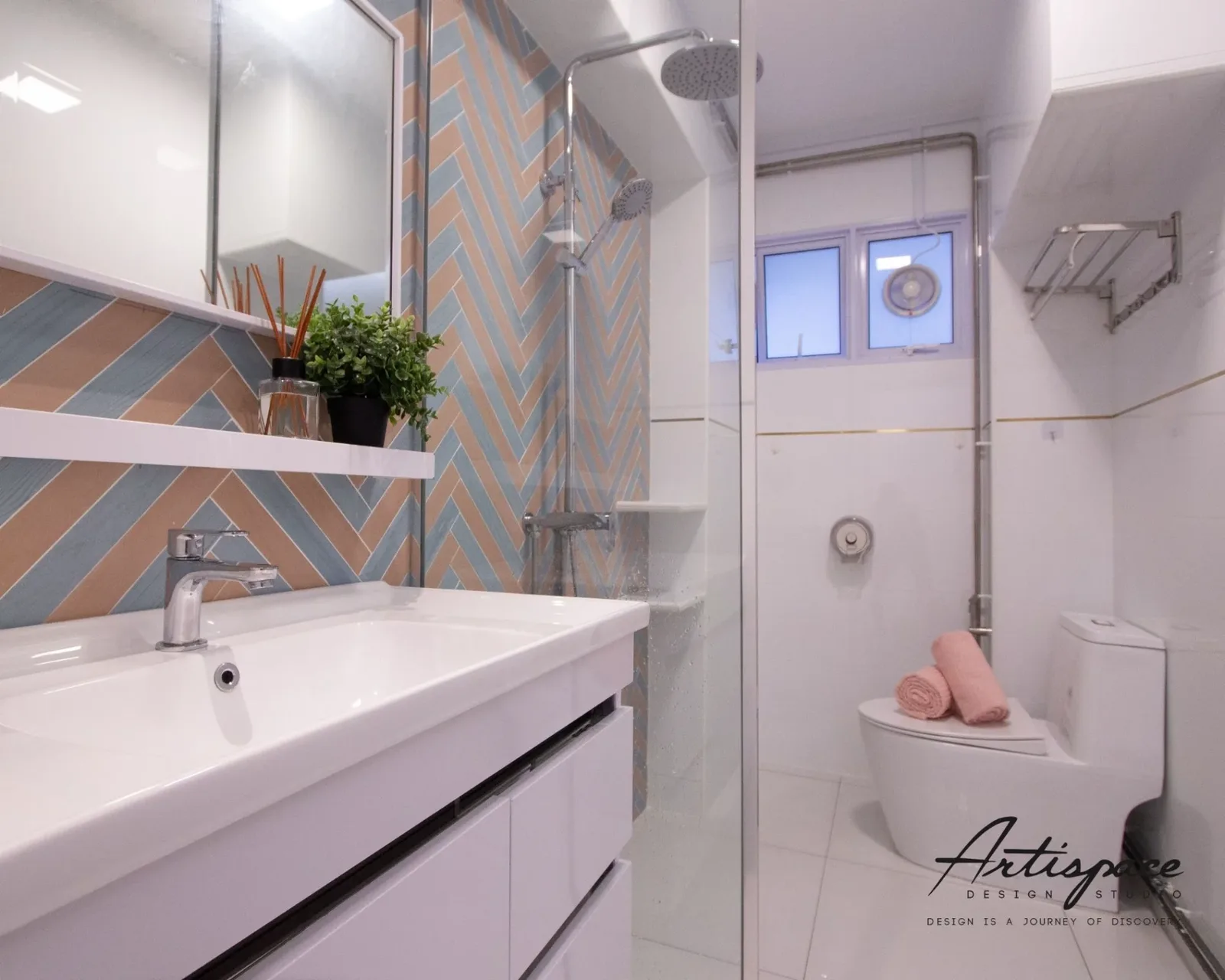 Bathroom interior design project in Singapore by ArtiSpace Design Studio